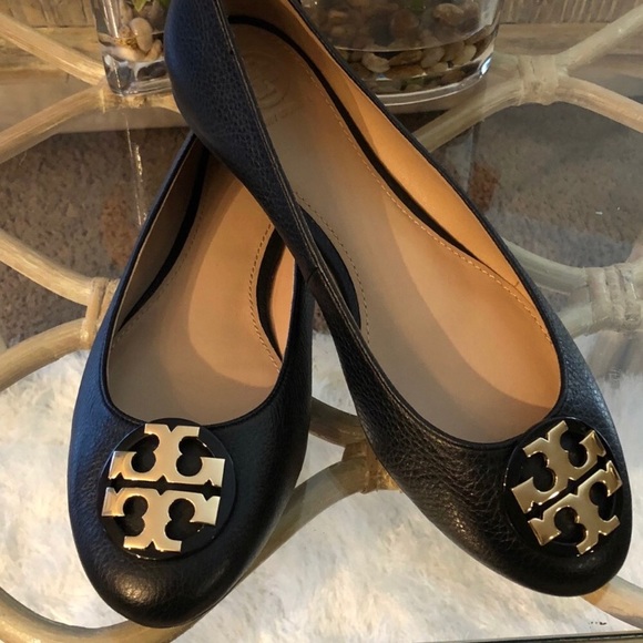 Tory Burch Shoes - NWOT🦓TORY BURCH FLATS🦓PRICE IS FIRM🦓